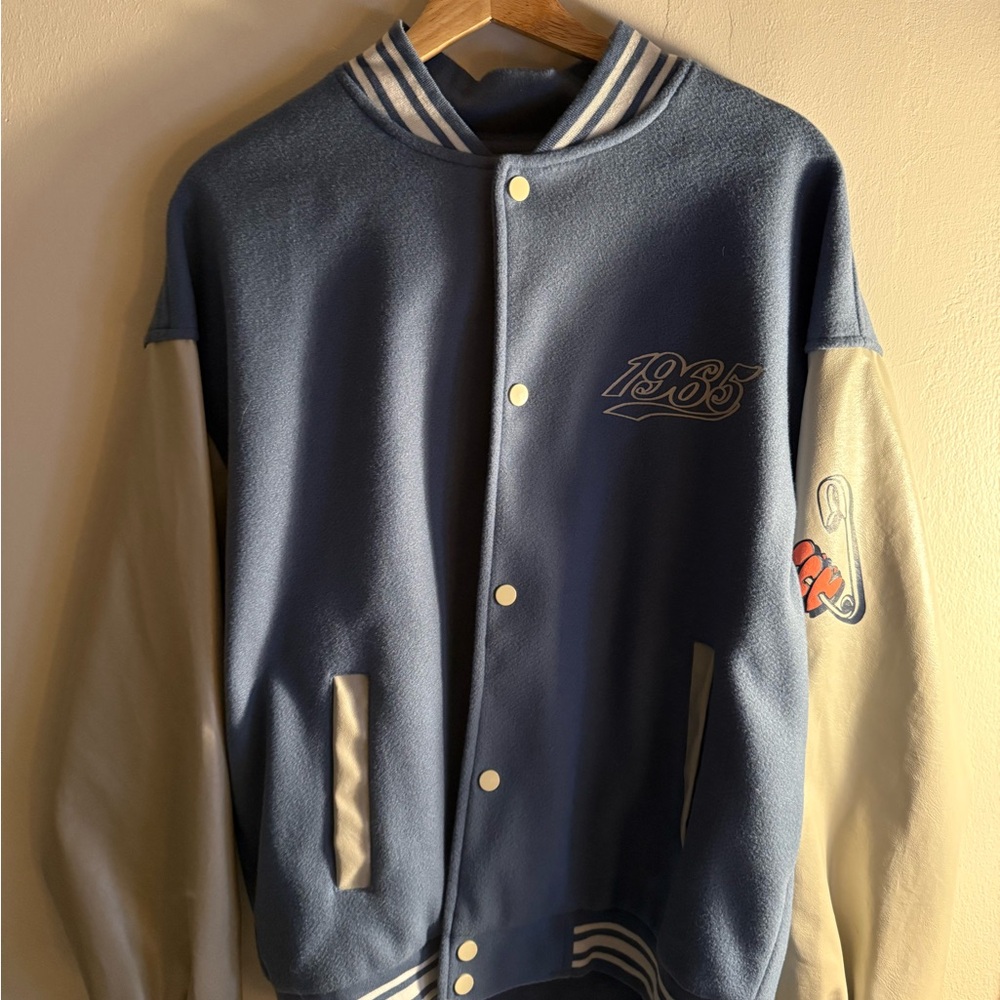 Aelfric Eden Size M Baby Blue Letter Love Varsity Letterman's Bomber Jacket